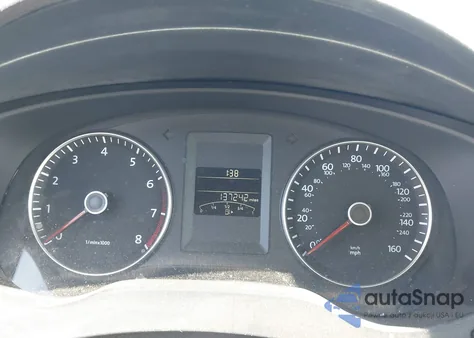 2014 Volkswagen Jetta 1.8T Se z USA, uszkodzony, nr VIN 3VWD17AJXEM249941